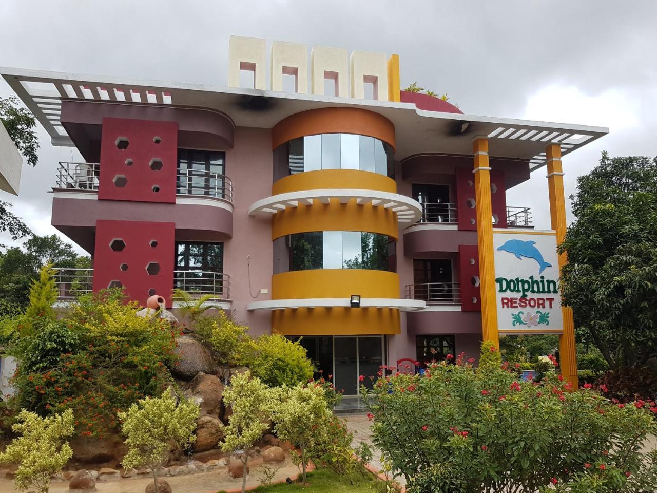 Dolphin Resort 옐라기리 외부 사진