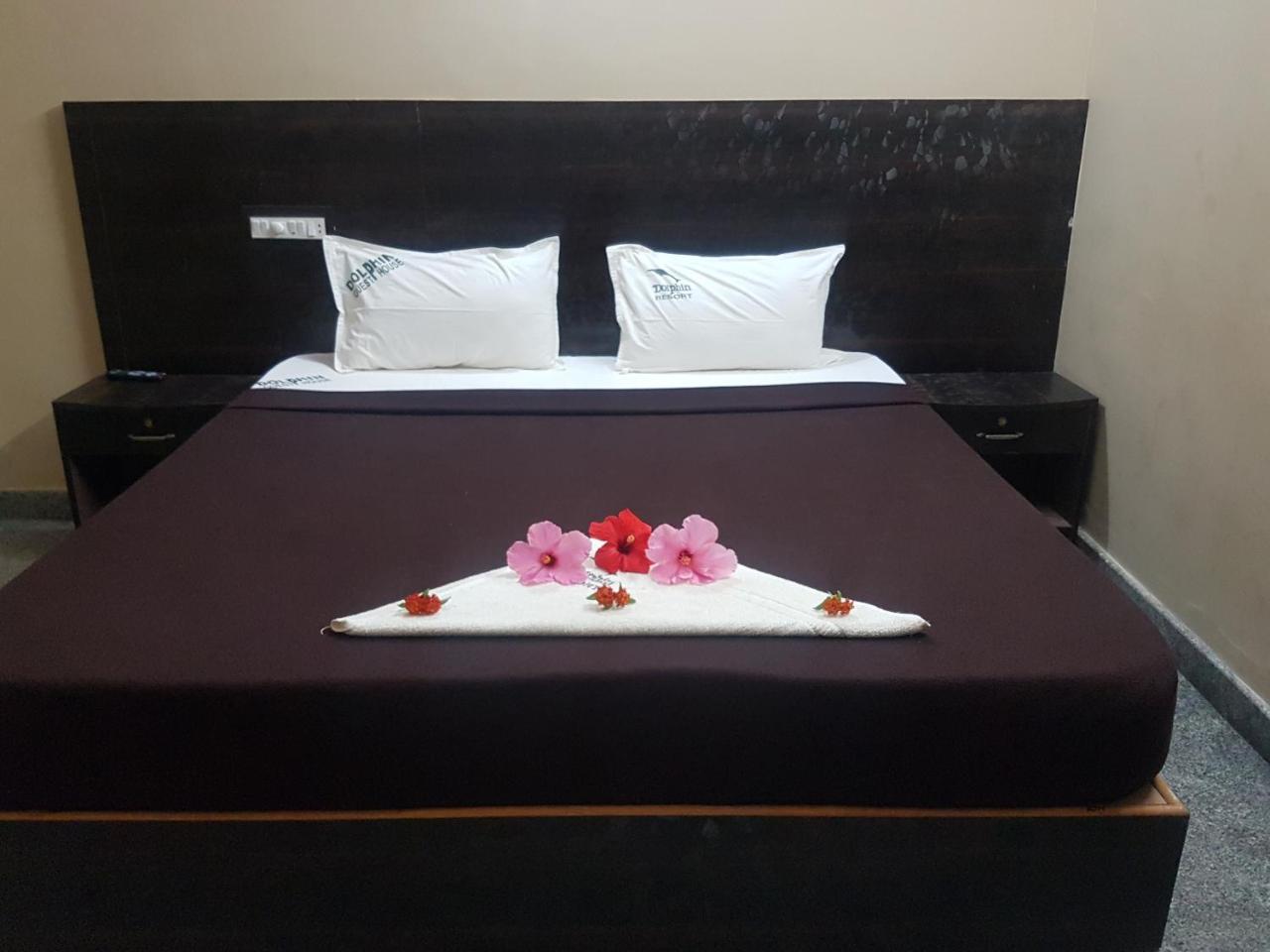 Dolphin Resort 옐라기리 외부 사진